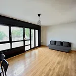Ponsardin- Appartement Avec Balcon Et Parking