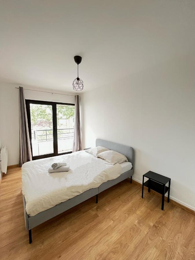 Ponsardin- Avec Balcon Et Parking *