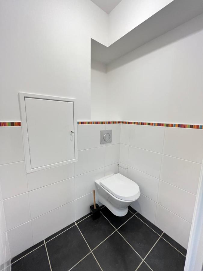 Appartement Ponsardin- Avec Balcon Et Parking *